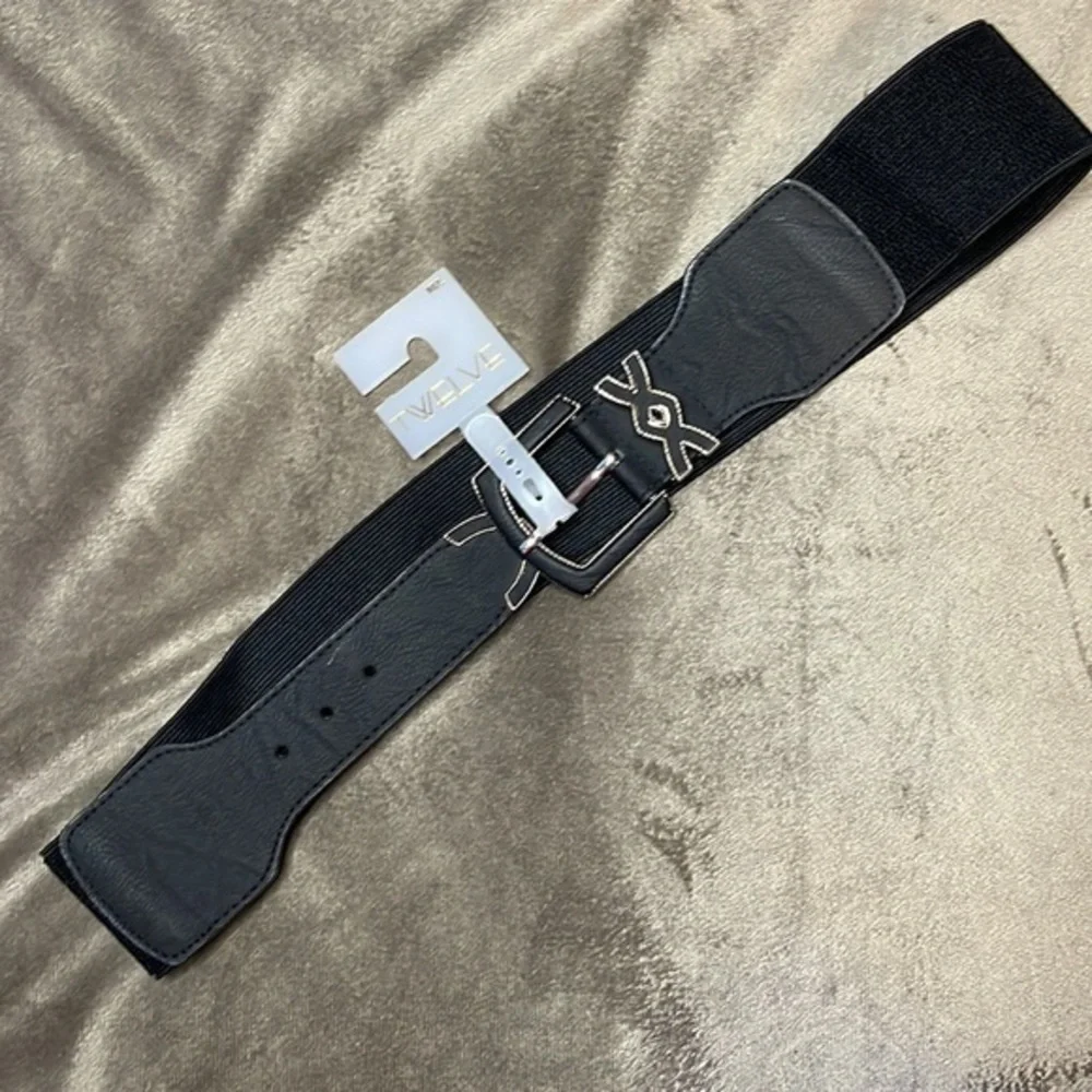 4 for 16$ Twelve stretchy belt
